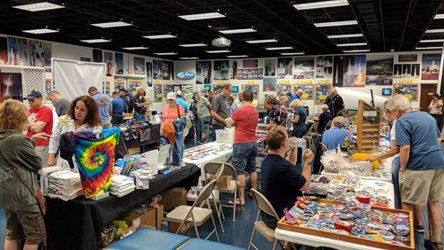 Visitors Enjoy The Space Collectibles Show And Sale, Photo Courtesy Cliff Lethbridge/Spaceline