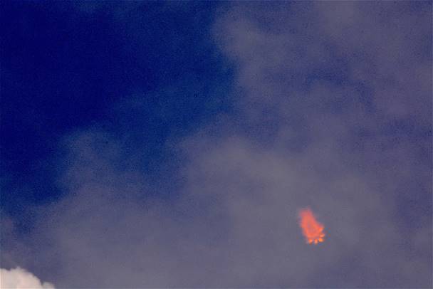 Falcon 9 At Booster Engine Cutoff, Photo Courtesy Lloyd Behrendt/Spaceline
