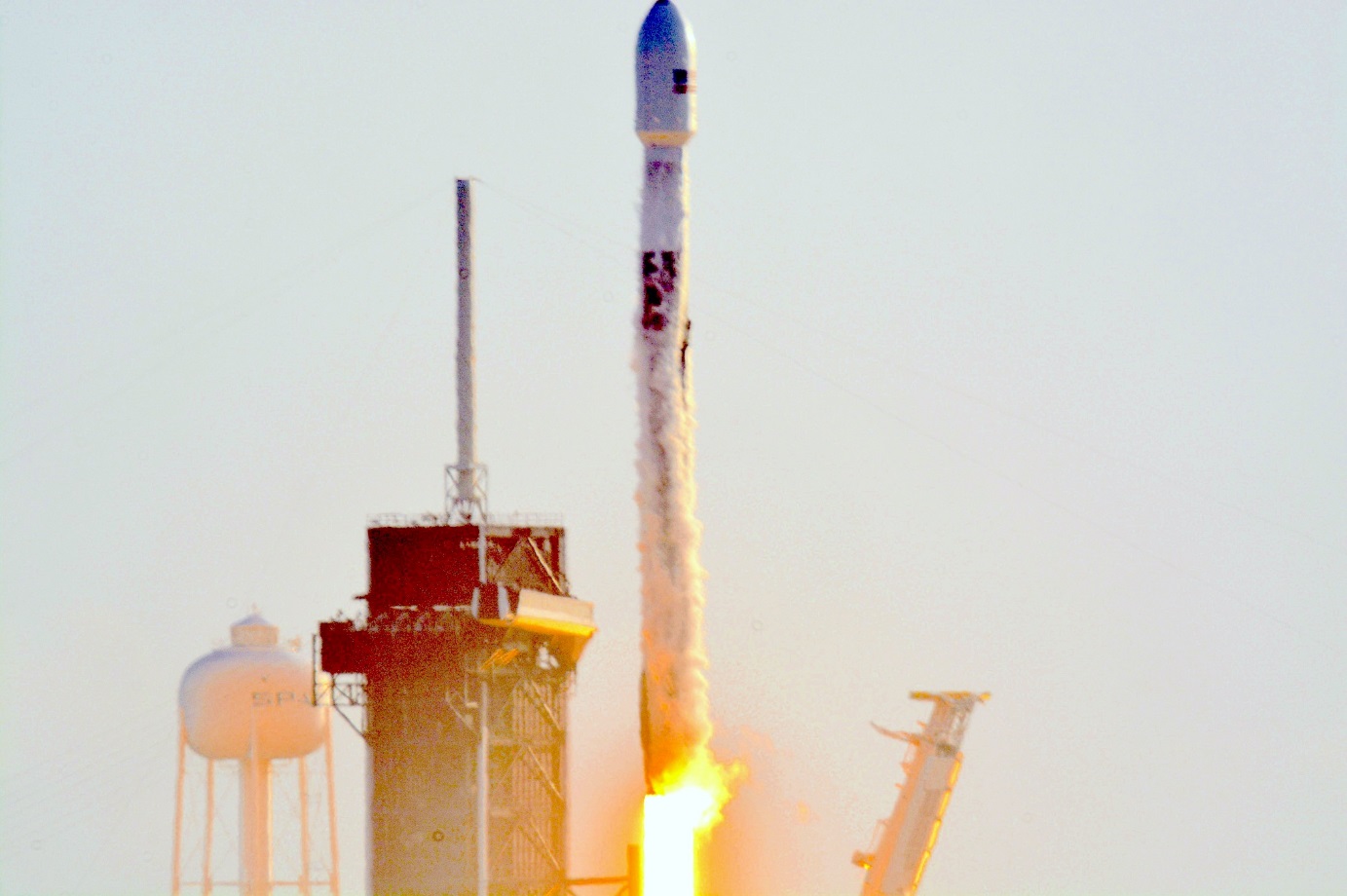 Falcon 9 Starlink Launch, Photo Courtesy Lloyd Behrendt/Spaceline