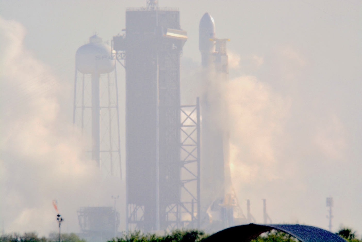 Falcon 9 Starlink Launch Pad Abort, Photo Courtesy Lloyd Behrendt/Spaceline