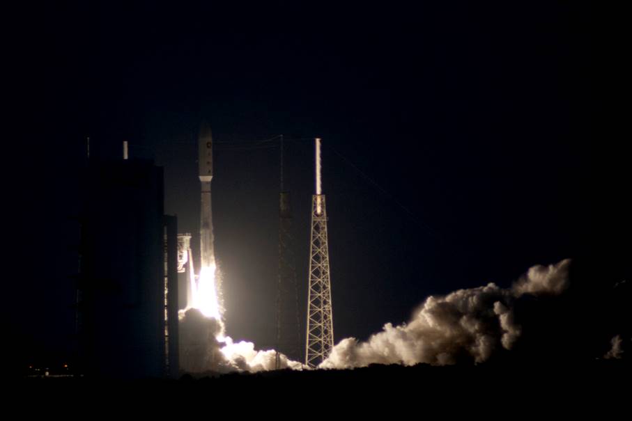 Atlas V NROL-101 Launch, Photo Courtesy Liz Allen Spaceline