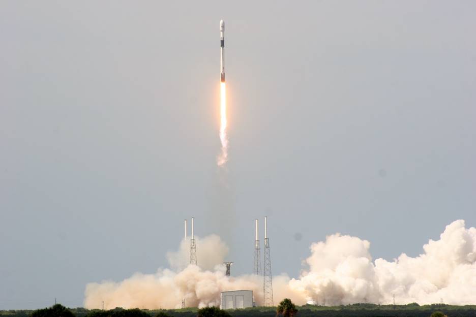 Falcon 9 Launch From Pad 40, File Photo Courtesy Liz Allen, Spaceline