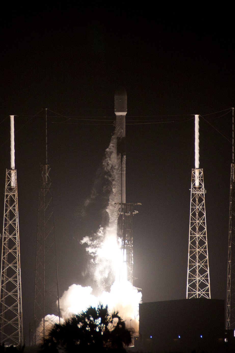 Falcon 9 SXM-8 Launch, Photo Courtesy Carleton Bailie-Spaceline