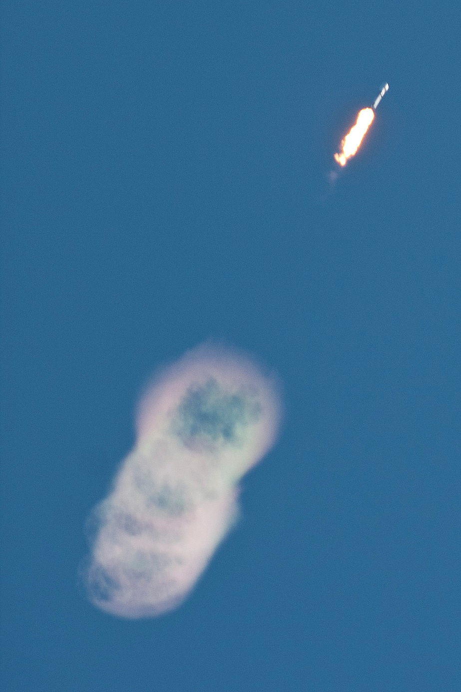 Falcon 9 Starlink 4-9 Downrange, Photo Courtesy Carleton Bailie, Spaceline