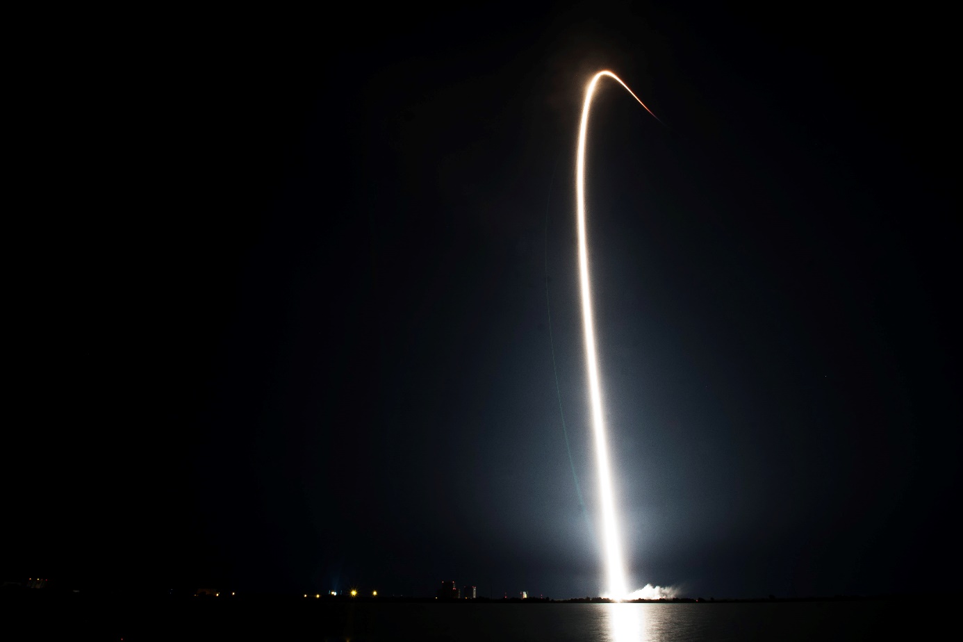 Falcon 9 Globalstar FM-15 Streak Shot, Photo Courtesy Carleton Bailie, Spaceline