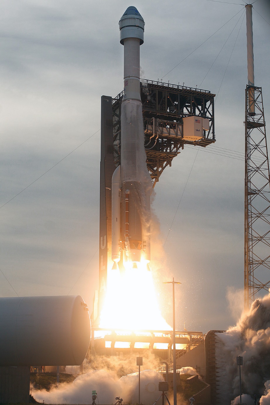 Atlas V Starliner Launch, Photo Courtesy Carleton Bailie, Spaceline