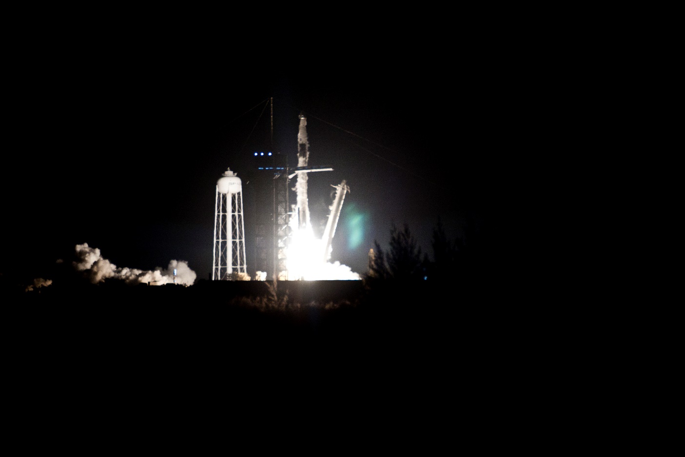 Falcon 9 Crew-4 Launch, Photo Courtesy Carleton Bailie, Spaceline