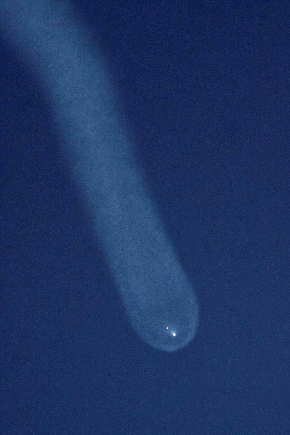 Falcon 9 Galaxy 33,34 Downrange, Photo Courtesy Carleton Bailie,Spaceline