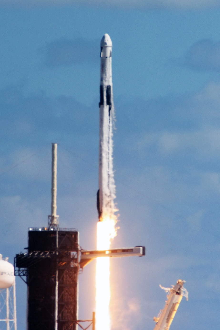 Falcon 9 Crew-5 Launch, Photo Courtesy Carleton Bailie,Spaceline