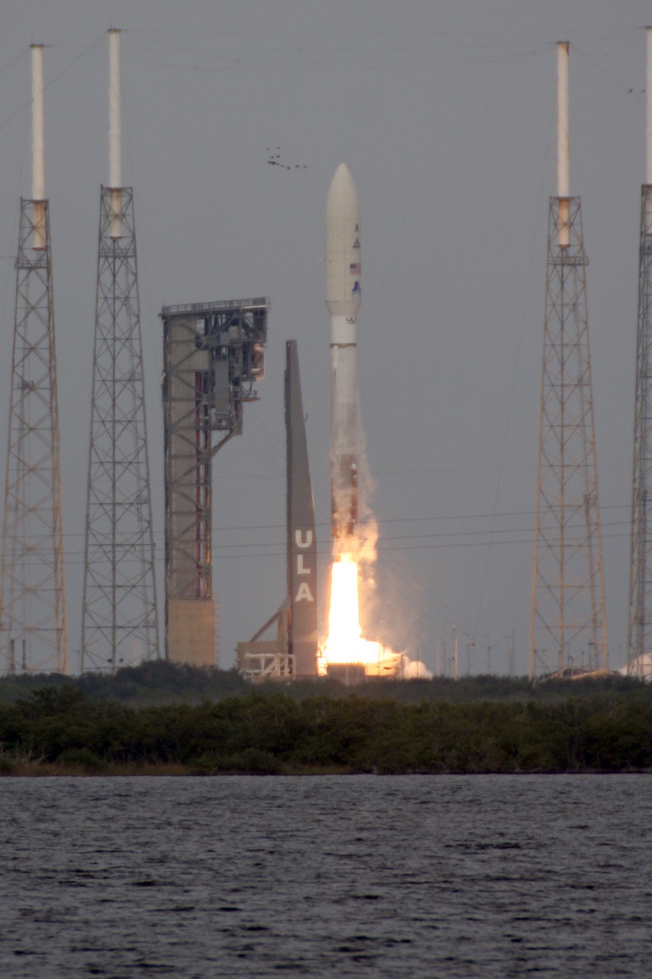Atlas V USSF-8 Launch, Photo Courtesy Carleton Bailie-Spaceline