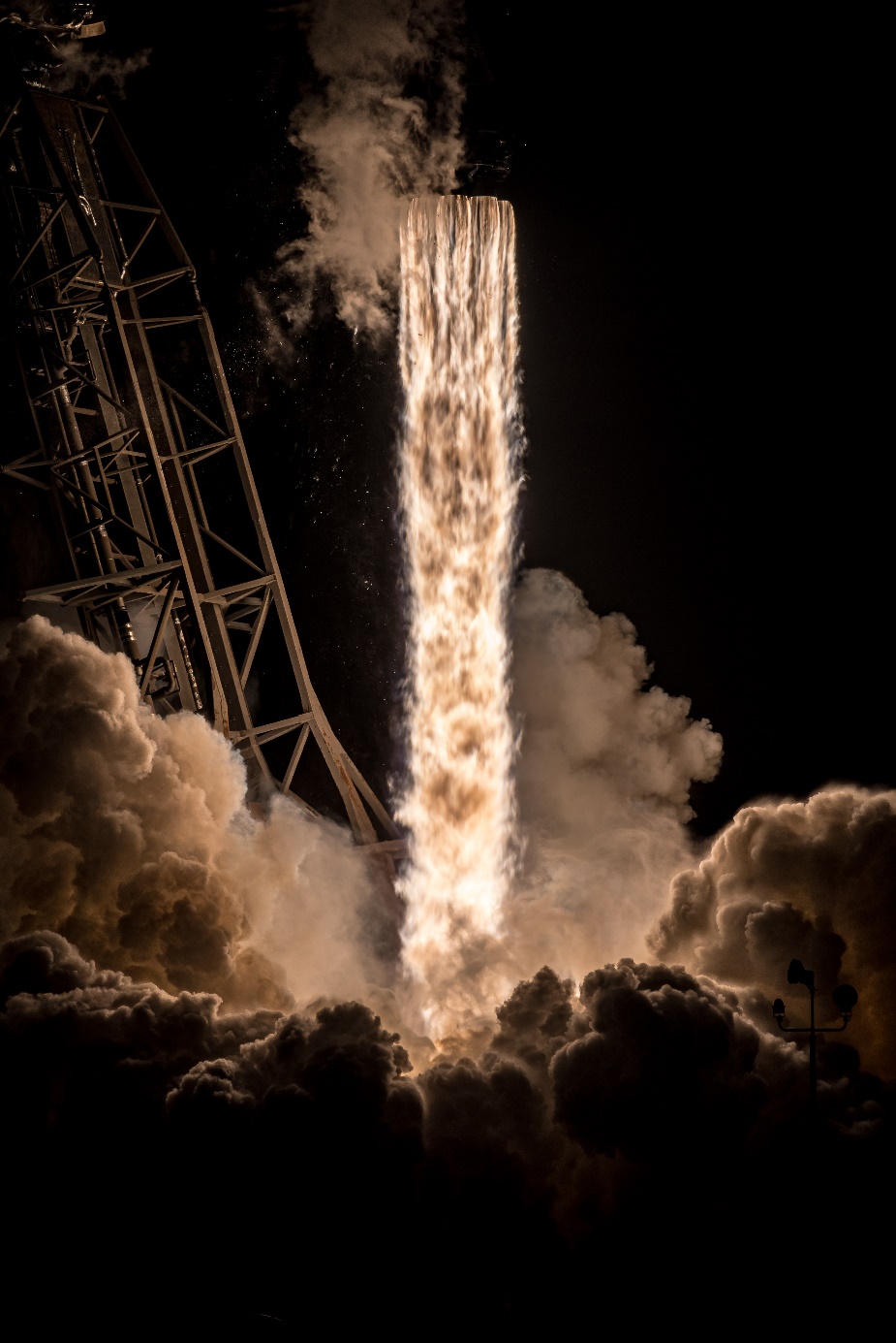 Falcon 9 Inmarsat-6F2 Launch, Photo Courtesy SpaceX