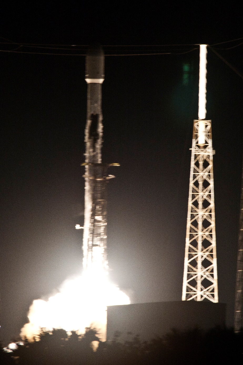 Falcon 9 Amazonas Nexus Launch, Photo Courtesy Carleton Bailie, Spaceline