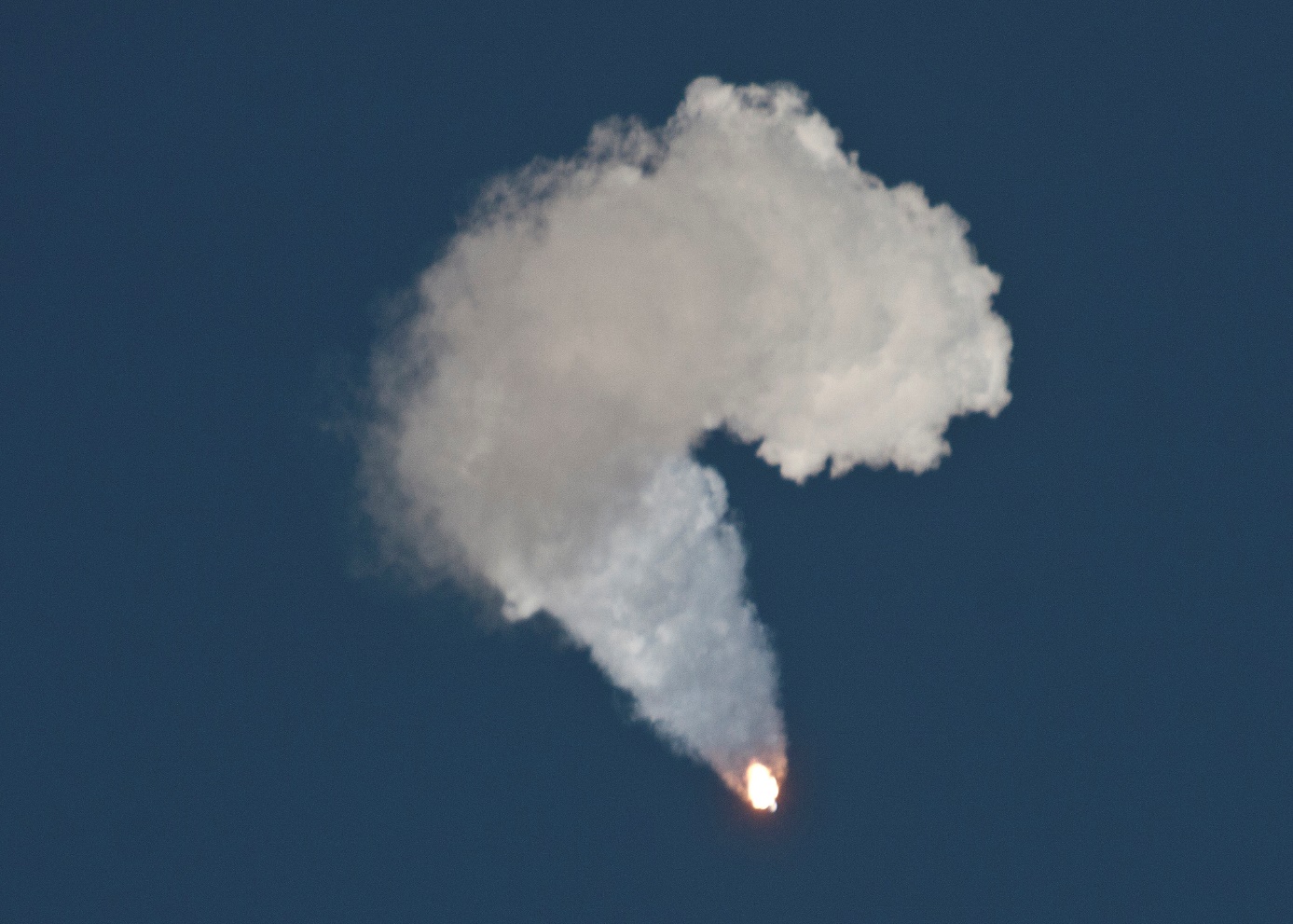 Falcon 9 GPS III-SV06 Downrange, Photo Courtesy Carleton Bailie, Spaceline