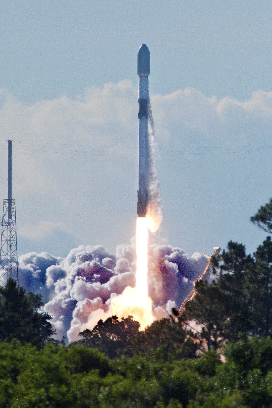 Falcon 9 Starlink 6-4 Launch, Photo Courtesy Carleton Bailie/Spaceline